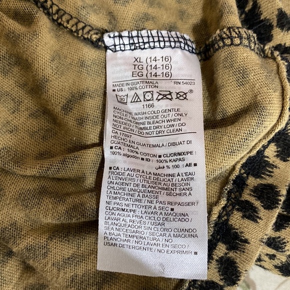 Old Navy Girl’s Leopard Print Stay Connected Long Sleeve Ter - Picture 6 of 6